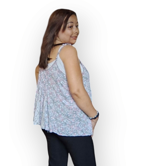 Free People Women's Small Floral Lace Knit Shirt - Picture 3 of 7